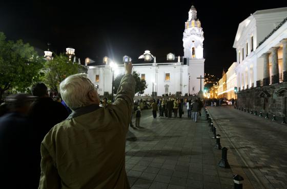 Las noches quiteñas son aprovechadas para pasear por el Centro Histórico y maravillarse con su cultura e historia - Cámara de Turismo y Comercio LGBT del Ecuador